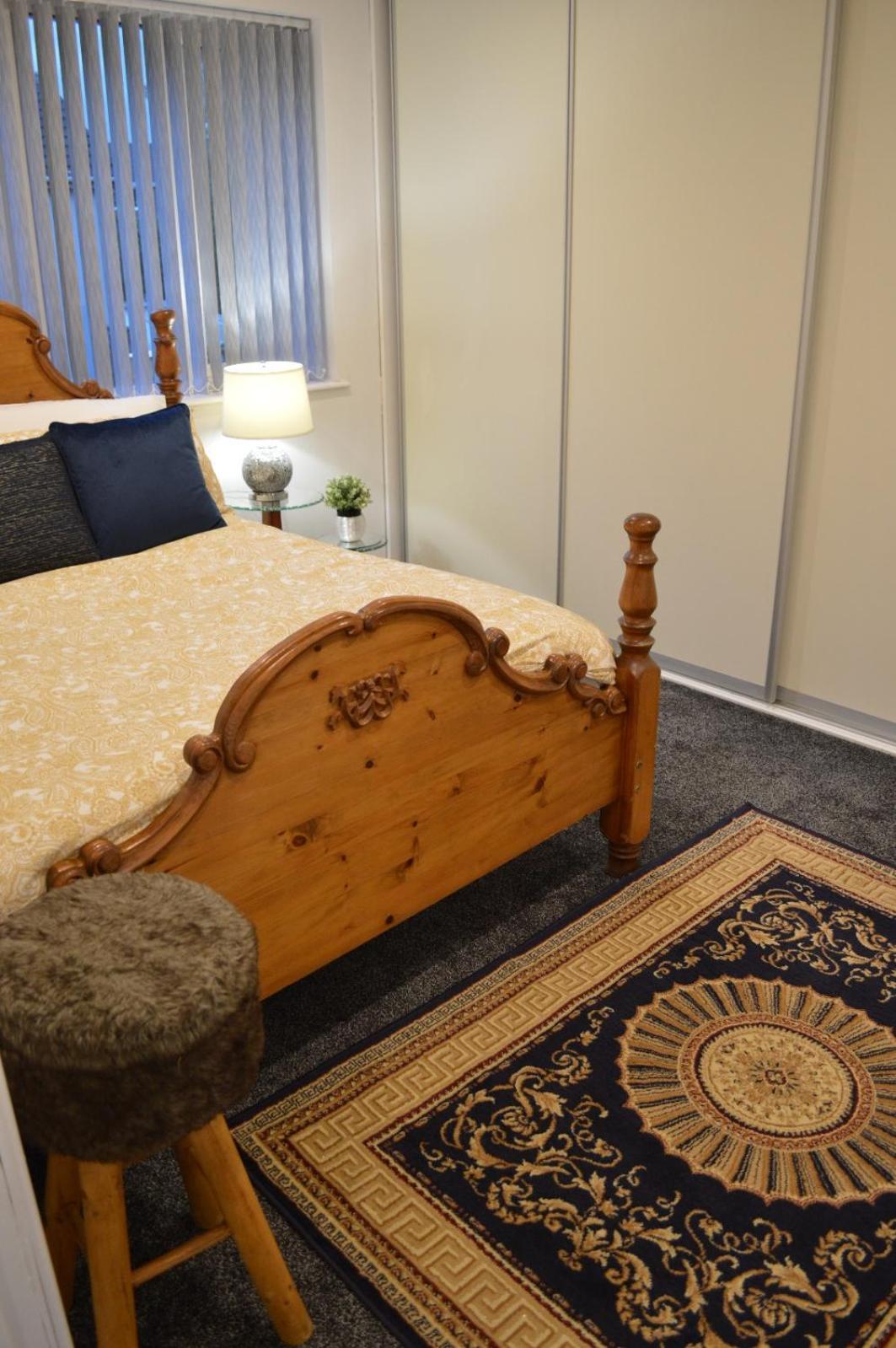 Relaxing King Bed Retreat